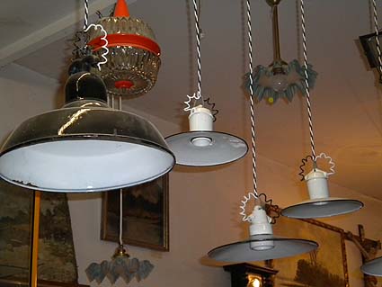 Emaillampen, neu verkabelt